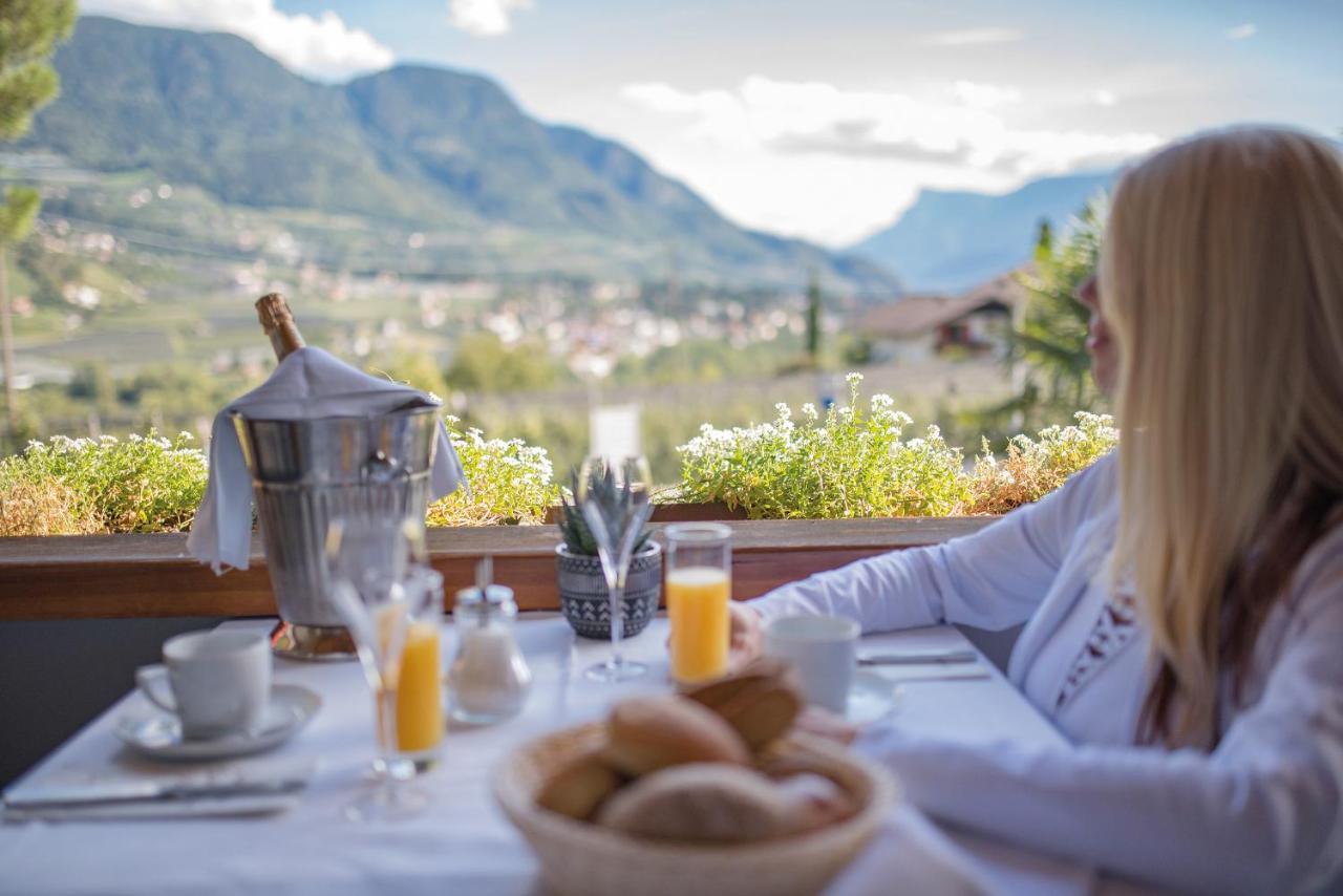 Hotel Eichenhof Tirolo Exteriör bild