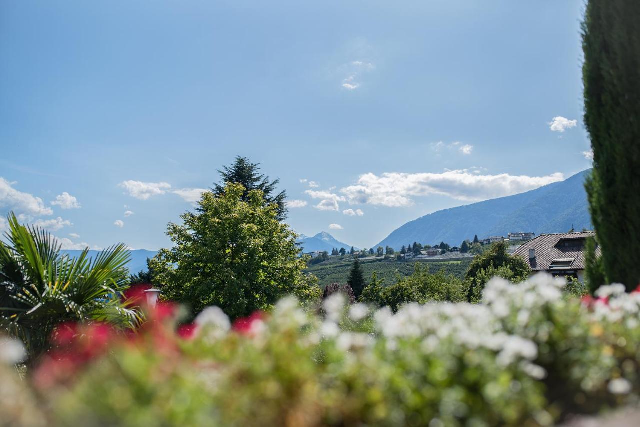 Hotel Eichenhof Tirolo Exteriör bild