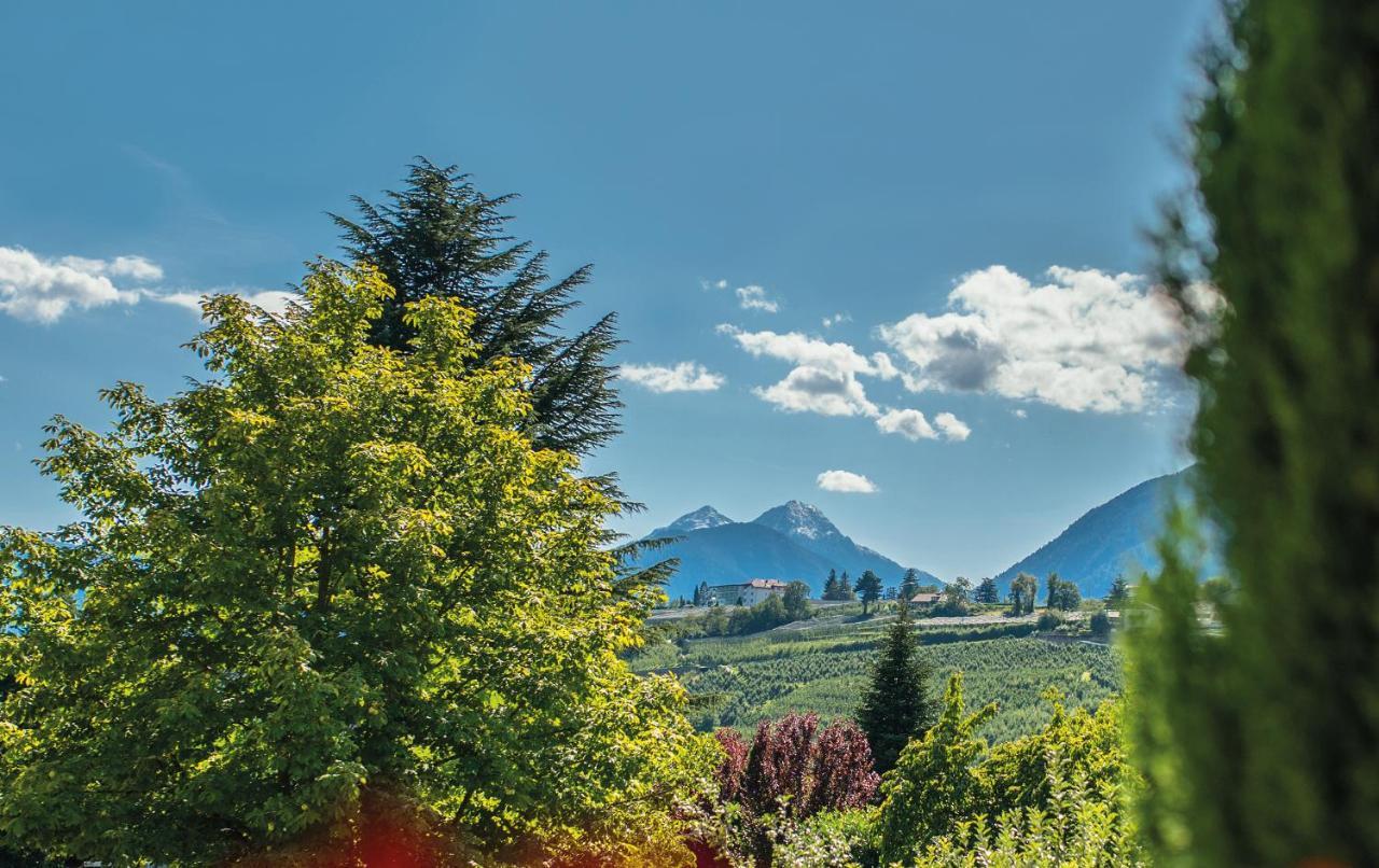 Hotel Eichenhof Tirolo Exteriör bild