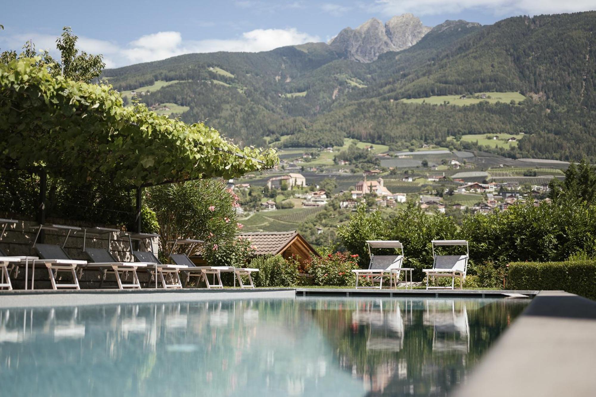 Hotel Eichenhof Tirolo Exteriör bild